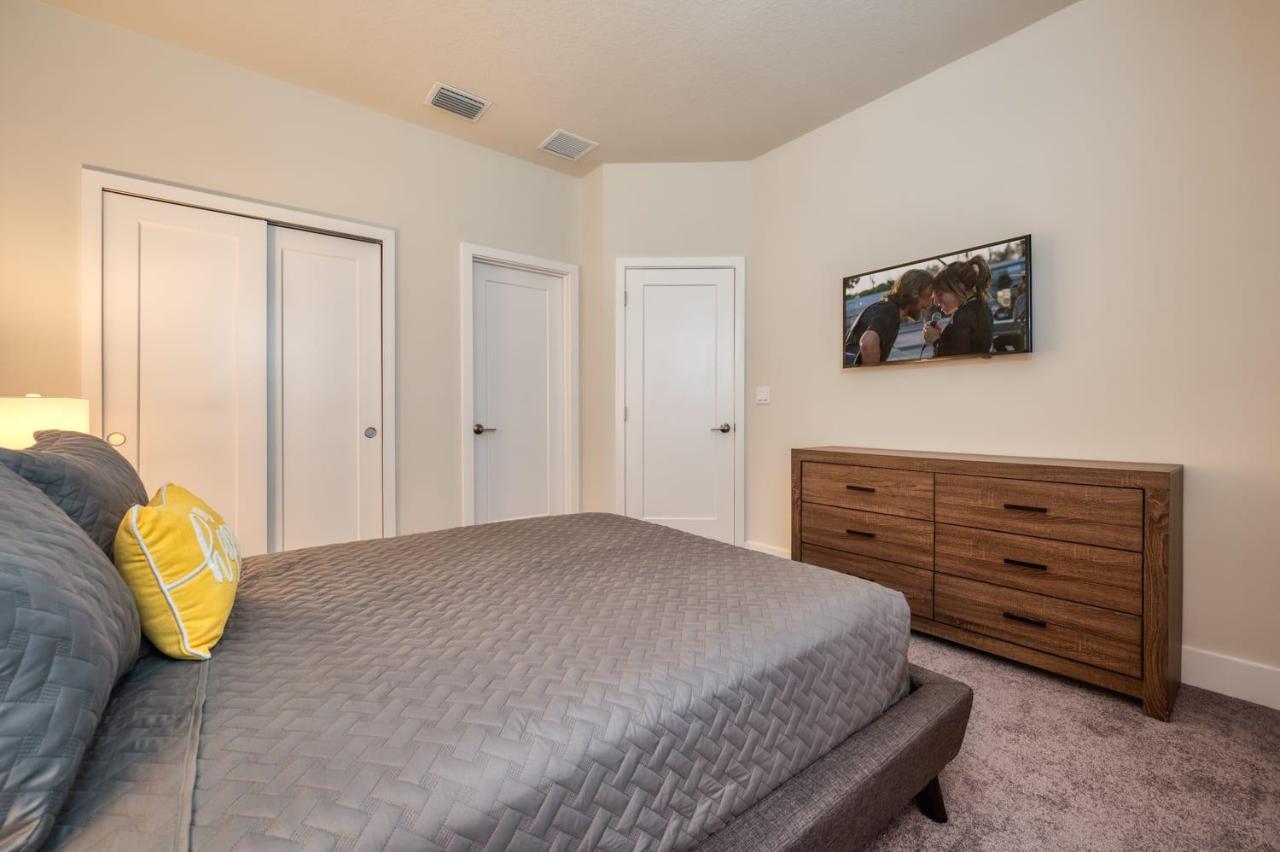 Comfortable Townhome With Private Pool Near Disney Four Corners Bagian luar foto